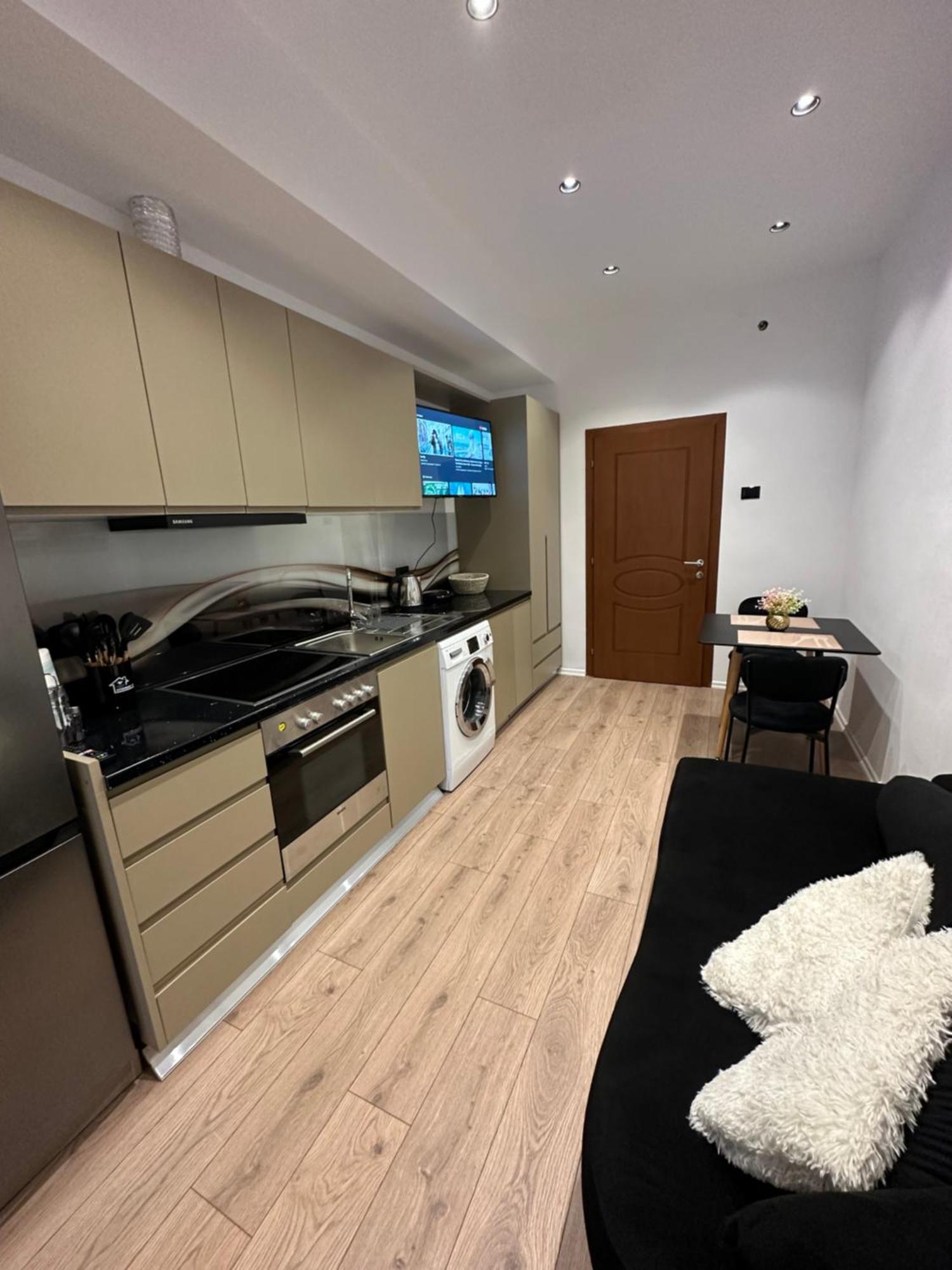 Heart Of Tirana Apartment Екстер'єр фото