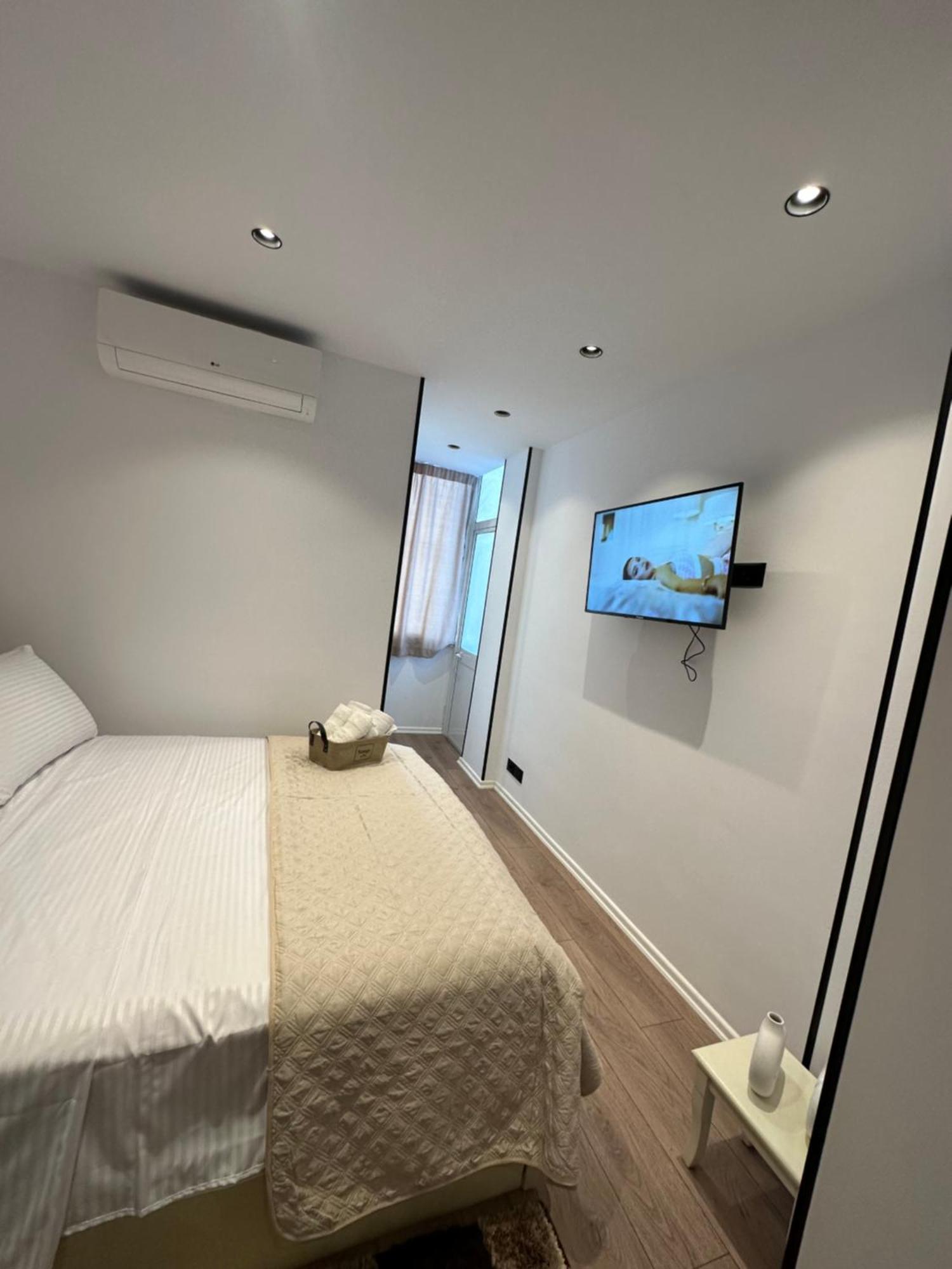 Heart Of Tirana Apartment Екстер'єр фото
